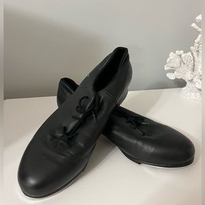 BLOCH SHOCKWAVE TAP SHOES FOR DANCERS